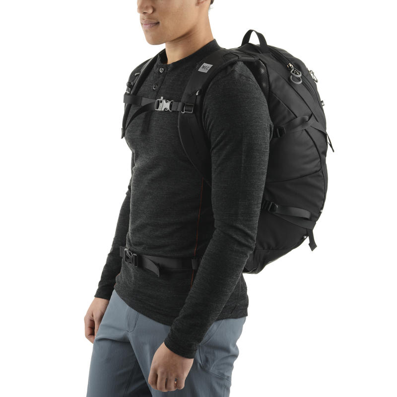 mec division daypack