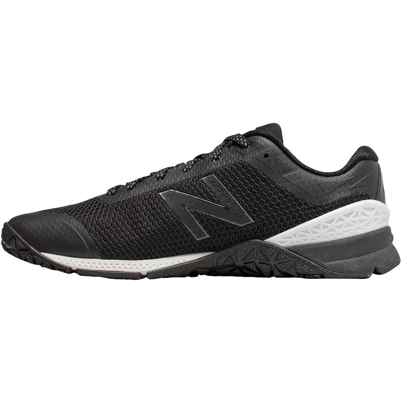 new balance minimus 40 training shoes