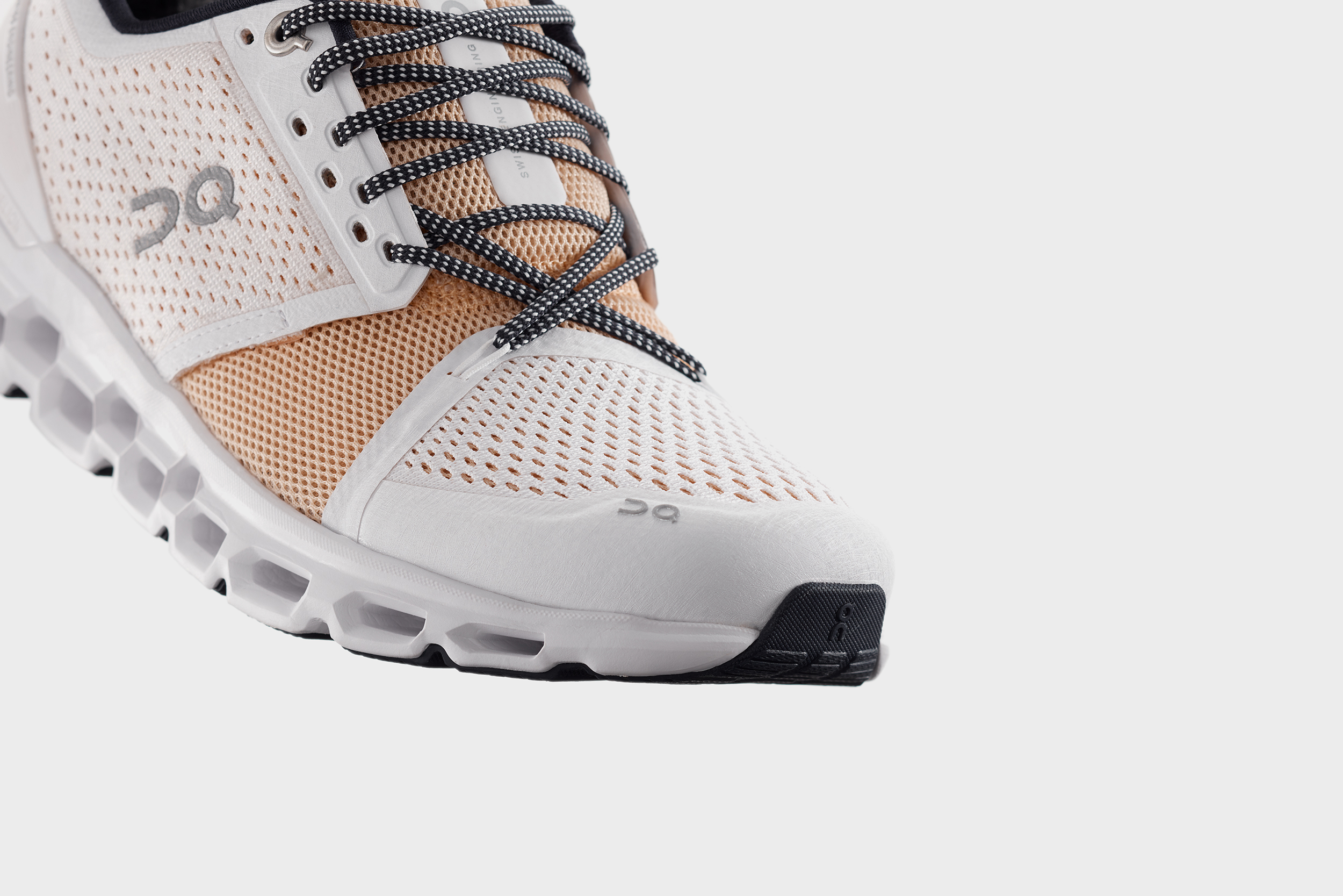 On Cloudstratus Road Running Shoes Women's MEC